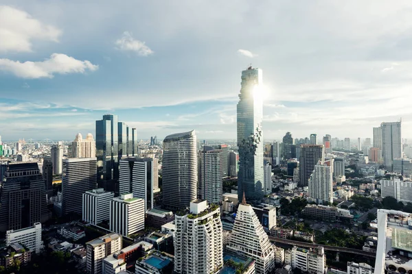 Edifício Moderno Bangkok Distrito Negócios Cidade Bangkok Com Horizonte Noite — Fotografia de Stock
