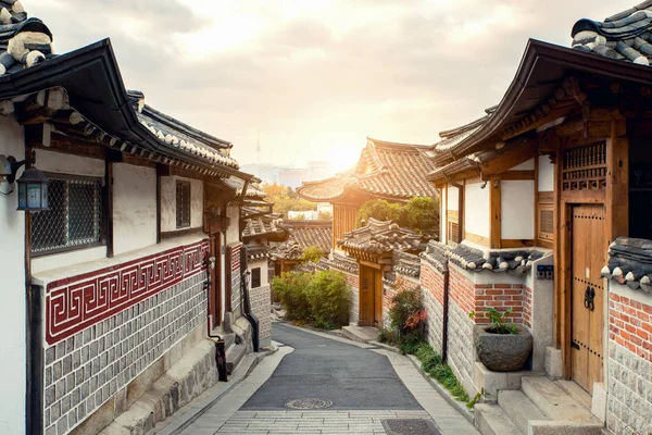 Παραδοσιακή Κορεάτικη Αρχιτεκτονική Στο Χωριό Bukchon Hanok Στη Σεούλ Της — Φωτογραφία Αρχείου