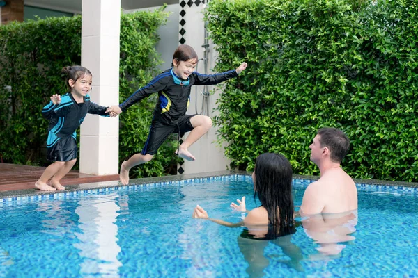 Happy Asian Family Have Fun Swimming Pool Summer Vacation Running — Stock Photo, Image