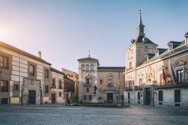Madrid eski Plaza de La Villa de Madrid, İspanya eski şehir görünümünü. Mimari ve Madrid Simgesel Yapı
