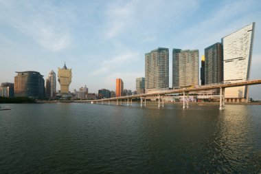 Macau (Makao), Çin görüntüsü. Gökdelen otel ve casino şehir merkezinde Macau (Makao, Bina).