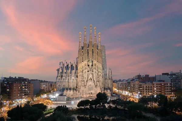 Légi Felvétel Sagrada Familia Barcelona Spanyolország Katalán Által Tervezett Nagy — Stock Fotó