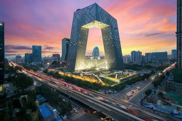 China Beijing City. China Central Television (CCTV) building nig — Stock Photo, Image