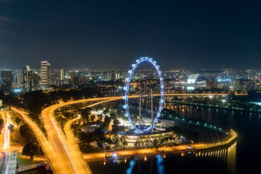 Singapur, A gece Singapur el ilanı ve şehir havadan görünümü