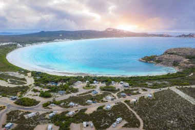 Esp yakınlarındaki Cape Le Grand Milli Parkı'ndaki Lucky Bay'in havadan görünümü