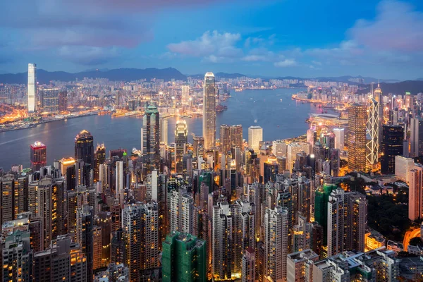 Hong Kong em Kowloon vista skyline área de Victoria Peak em Hon — Fotografia de Stock