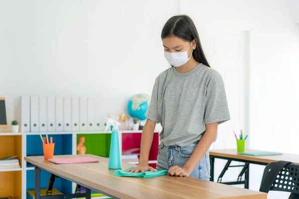 Asiatische Grundschüler Tragen Masken Den Ausbruch Von Covid Klassenzimmer Und — Stockfoto