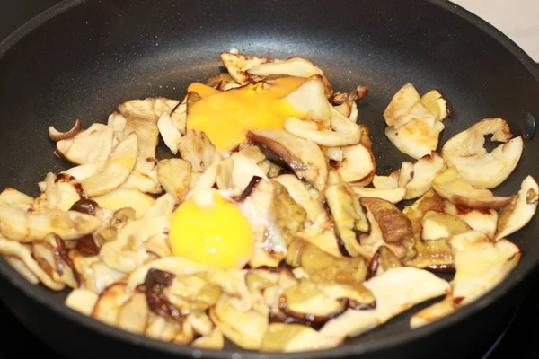 Cooking Mushrooms Egg Yolk Pan — Stock Photo, Image