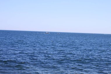 Sahilden deniz manzarası