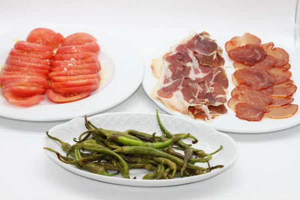 Pimentos Fritos Tomate Orgânico Com Azeite Fiambre Lombo Ibérico — Fotografia de Stock