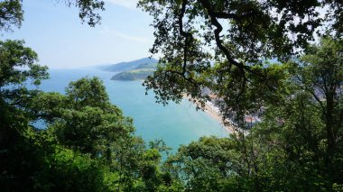 Bask bölgesindeki Zarautz plajının manzarası