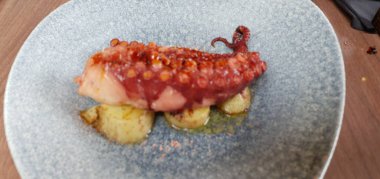 Soslu ızgara sığır eti biftek