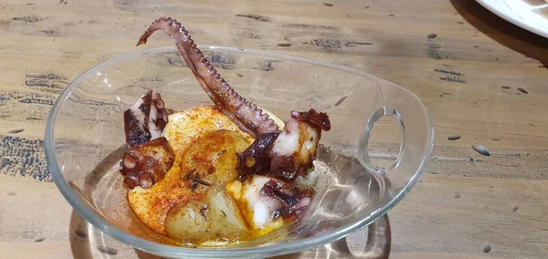 Pulpo Parrilla Con Espuma Patata Ahumada Pimentón Vera — Foto de Stock