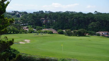 Kırsal kesimde güzel bir golf sahası