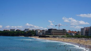 Deniz manzarası çok güzel.