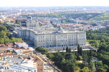 İspanya, Madrid 'deki Kraliyet Sarayı manzarası