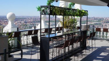 Madrid, İspanya, 27 Ağustos 2020 Madrid 'de muhteşem bir teras.