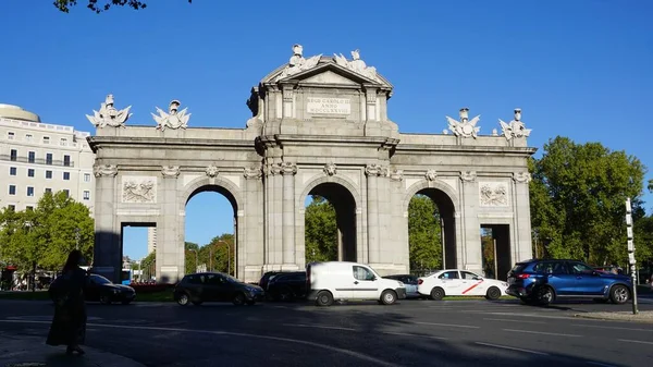 Madrid España Septiembre 2020 Paisaje Puerta Alcalá Madrid Durante Pandemia — Foto de Stock