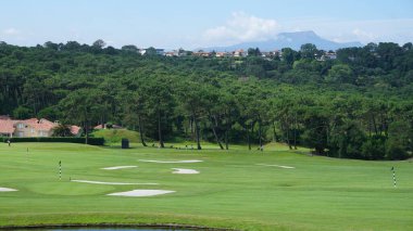 Aquitaine, Fransa, 27 Haziran 2020: Aquitaine Fransa 'daki Golf sahasının manzarası