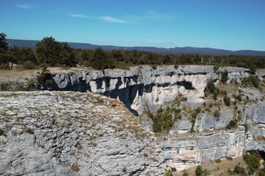 İspanya 'nın Navarra kentindeki Sierra de Urbasa dağlarının manzarası