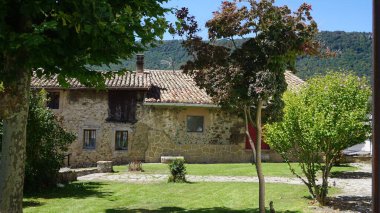 Baquedano, Navarra, İspanya 'daki tipik kırsal ev