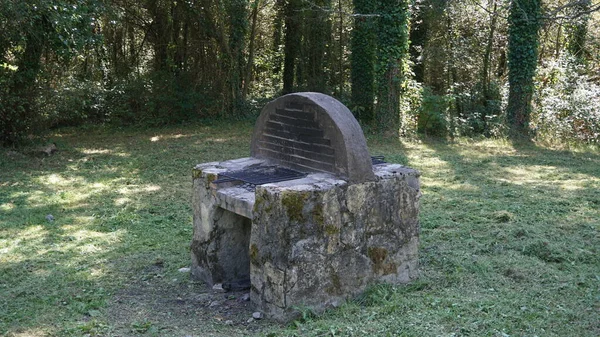 Stone Barbecue Urkiola Natural Park Bizkaia Basque Country — Stock Photo, Image