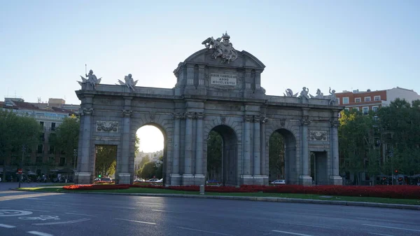 Madrid España Septiembre 2020 Puesta Sol Puerta Alcalá Madrid — Foto de Stock