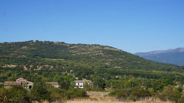 スペイン マドリード州 ガルガンタ モンテスの山村風景 — ストック写真