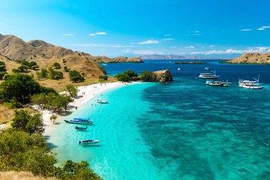Panoramik Pink Beach, Komodo Ulus Parkı, Flores Island, Indonedia.
