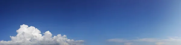Panorama Hemel Met Bewolking Een Zonnige Dag Mooie Cirrus Wolk — Stockfoto