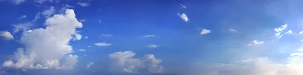 Cielo Panoramico Con Nuvole Una Giornata Sole Bella Nube Cirri — Foto Stock