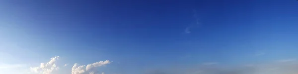 Ciel Panoramique Avec Nuage Par Une Journée Ensoleillée Beau Cirrus — Photo