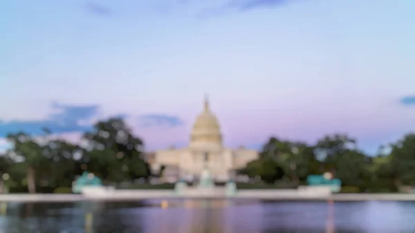 Fora Foco United States Capitol Building Visto Piscina Reflexão Entardecer — Fotografia de Stock