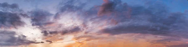 Céu Panorâmico Dramático Com Nuvens Nascer Sol Pôr Sol Imagem — Fotografia de Stock