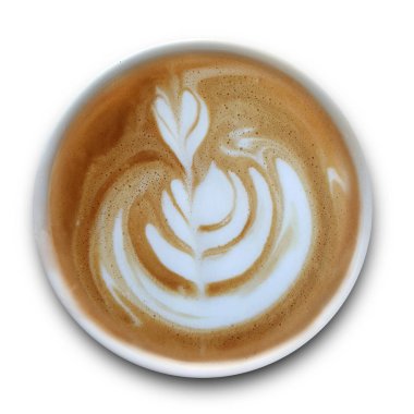 Beyaz arka planda yalıtılmış Latte sanat kahve bir kupa üst görünümü.