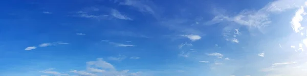 Panorama Cielo Azzurro Con Nuvole Una Giornata Sole Bella Immagine — Foto Stock