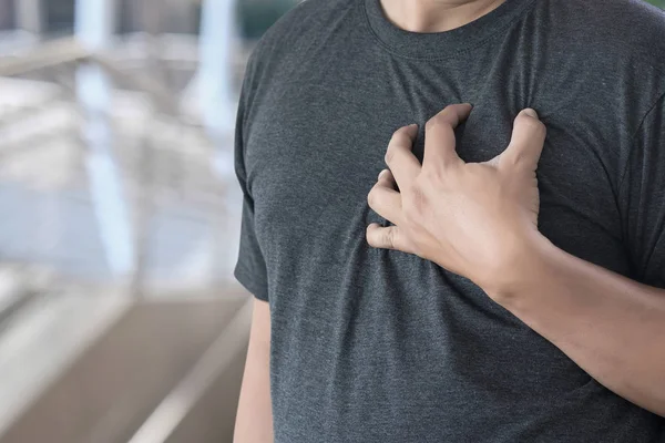 Hombre Enfermedad Pecho Dolor Sufrimiento Ataque Cardíaco — Foto de Stock