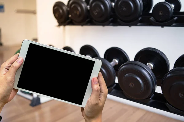 Joven Mano Sosteniendo Teléfono Inteligente Gimnasio Para Fitness Concepto Ejercicios —  Fotos de Stock