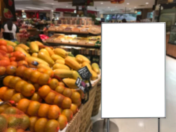 Leere Plakatwand Einem Supermarkt Kopierraum Für Sms — Stockfoto