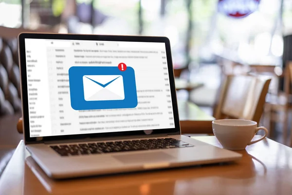 Mail Communicatie Verbindingsbericht Aan Mailing Contacten Telefoon Global Letters Concept — Stockfoto