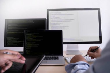 Gelişmekte olan programlama teknolojileri Web Tasarım Online teknoloji çalışma programcı