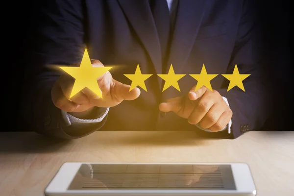 Man Happy Customer Give Five Star Rating Experiência Atendimento Atendimento — Fotografia de Stock