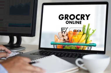 Gıda marketi için çevrimiçi süpermarketten alışveriş yapmak.