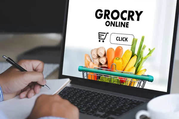 Gıda marketi için çevrimiçi süpermarketten alışveriş yapmak.