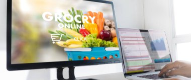 Gıda marketi için çevrimiçi süpermarketten alışveriş yapmak.