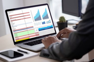 adam iş analizi ve finansal iş mali ve muhasebe kavramı.