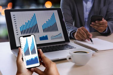 İş çalışma grafik finans verilerini Analytics istatistik bilgi teknolojileri