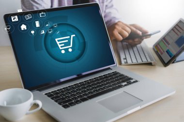 İş adamları Teknoloji E-Ticaret İnternet Küresel Pazarlama Planı ve Banka Konseptini Kullanıyor