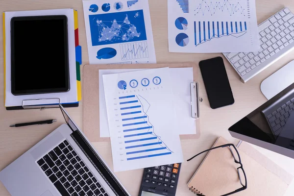 Analyseren Van Het Werk Laptop Investeringen Concept Accounting — Stockfoto