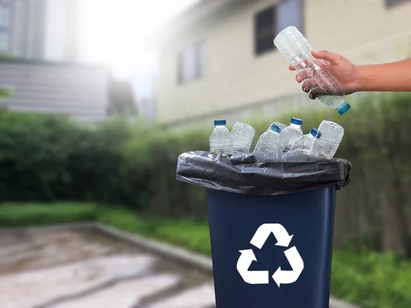 Recyclingfähiger Müll Bestehend Aus Glas Und Kunststoff Umwelt Reduziert Müll — Stockfoto